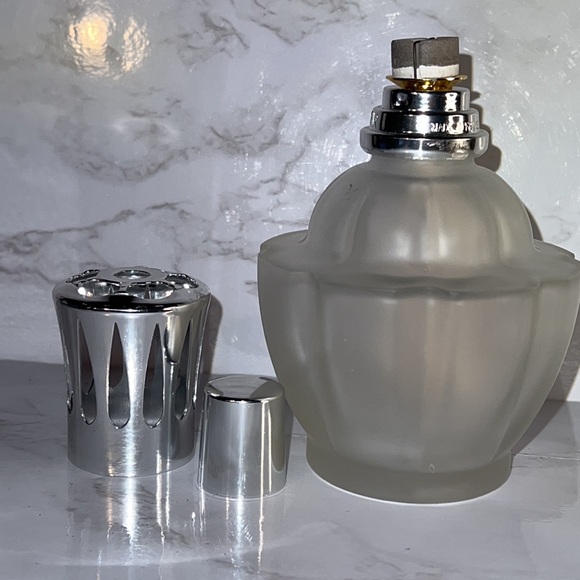 Lamps Berger Diffuser, beautiful design with a frosted looking glass container - Picture 6 of 9